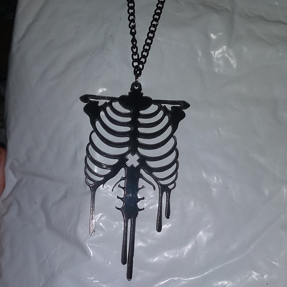 Ribcage Skeleton Pendant - Picture 2 of 2